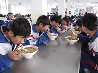 學(xué)校飯?zhí)贸邪咐?>
                            </a>
                            <br>
                            <div style=padding-top:5px;>
                            <a href=dgweb_content-728133.html title=